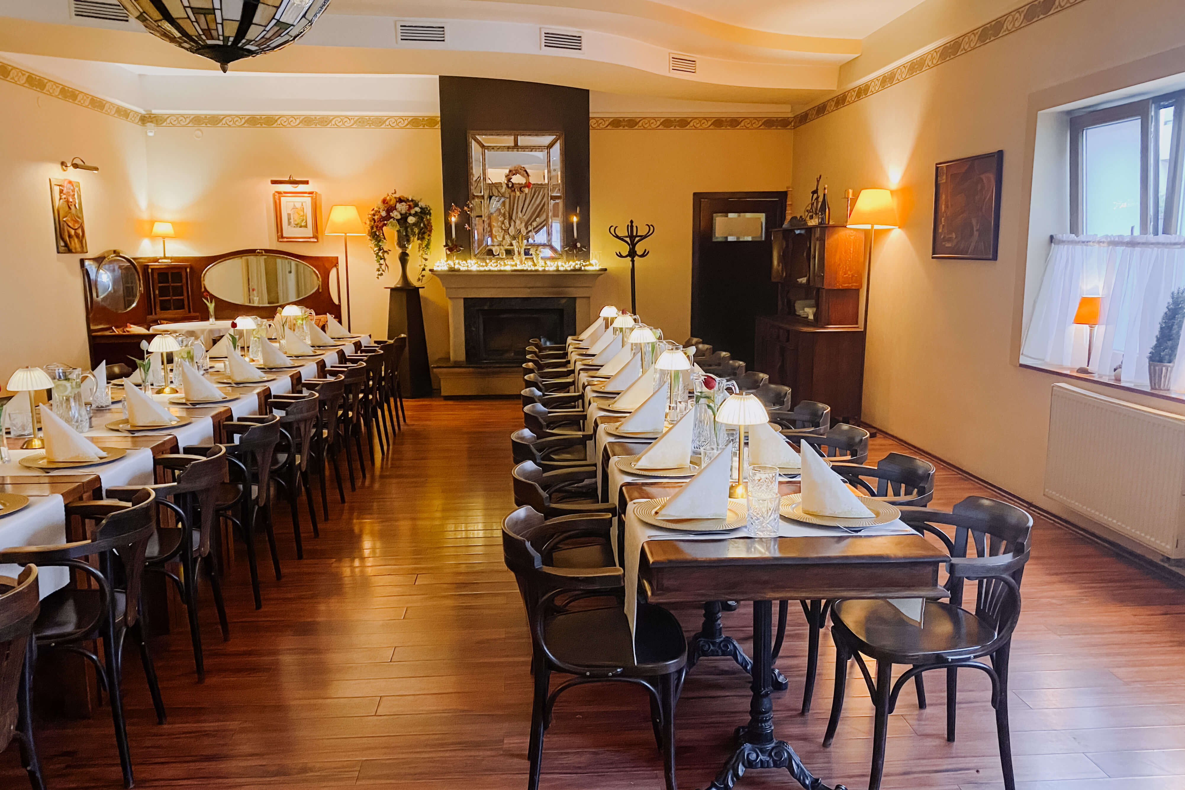 saloon cafe-restaurant photo 3