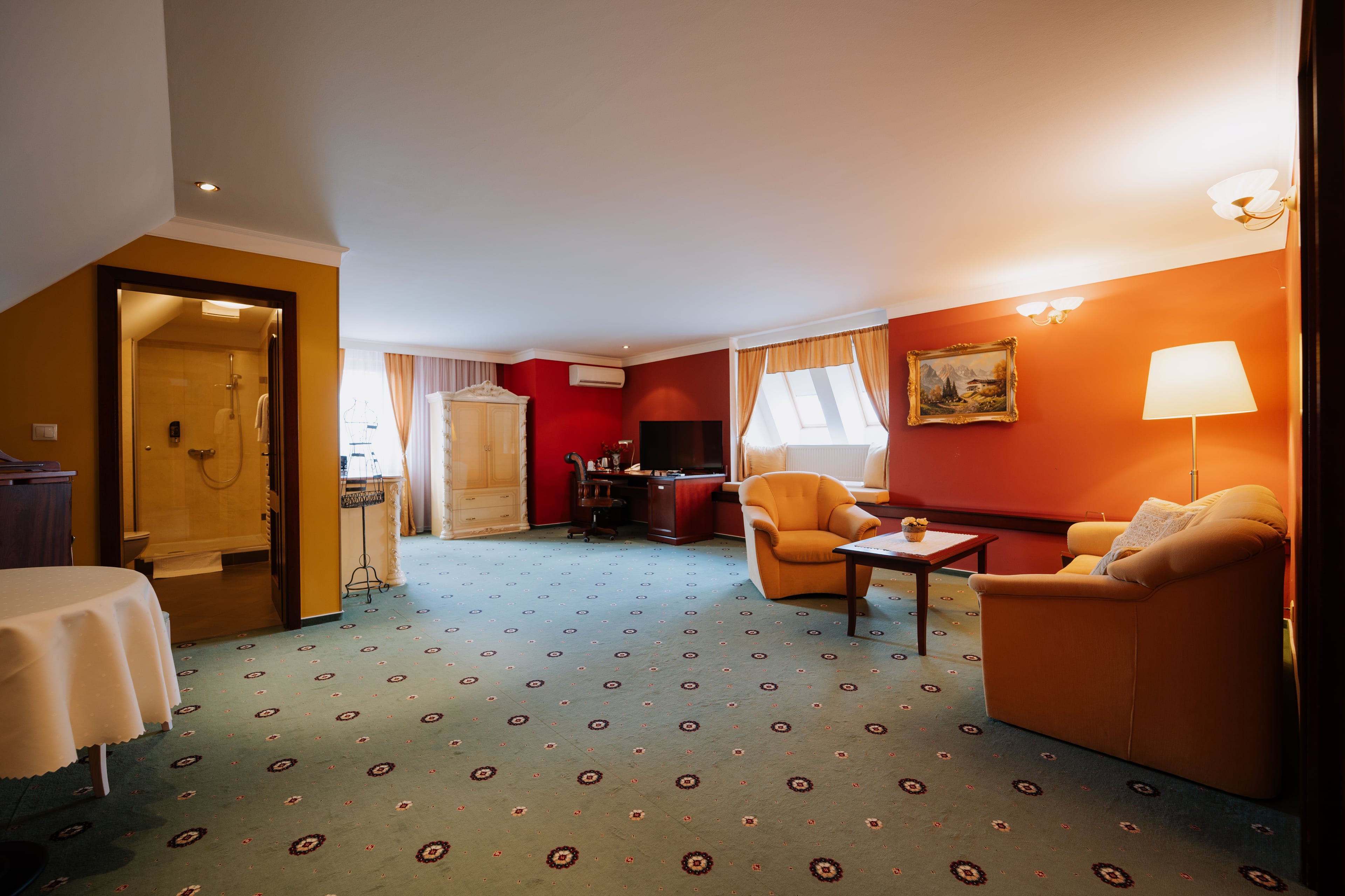 One bed room photo 1