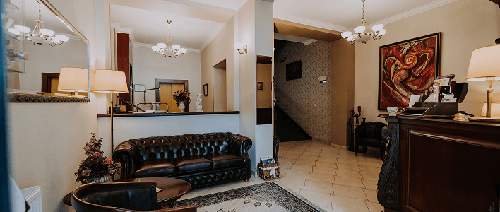 Hotel Maraton interior lounge