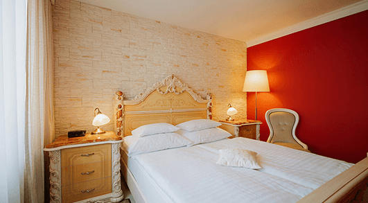 One-bedroom room